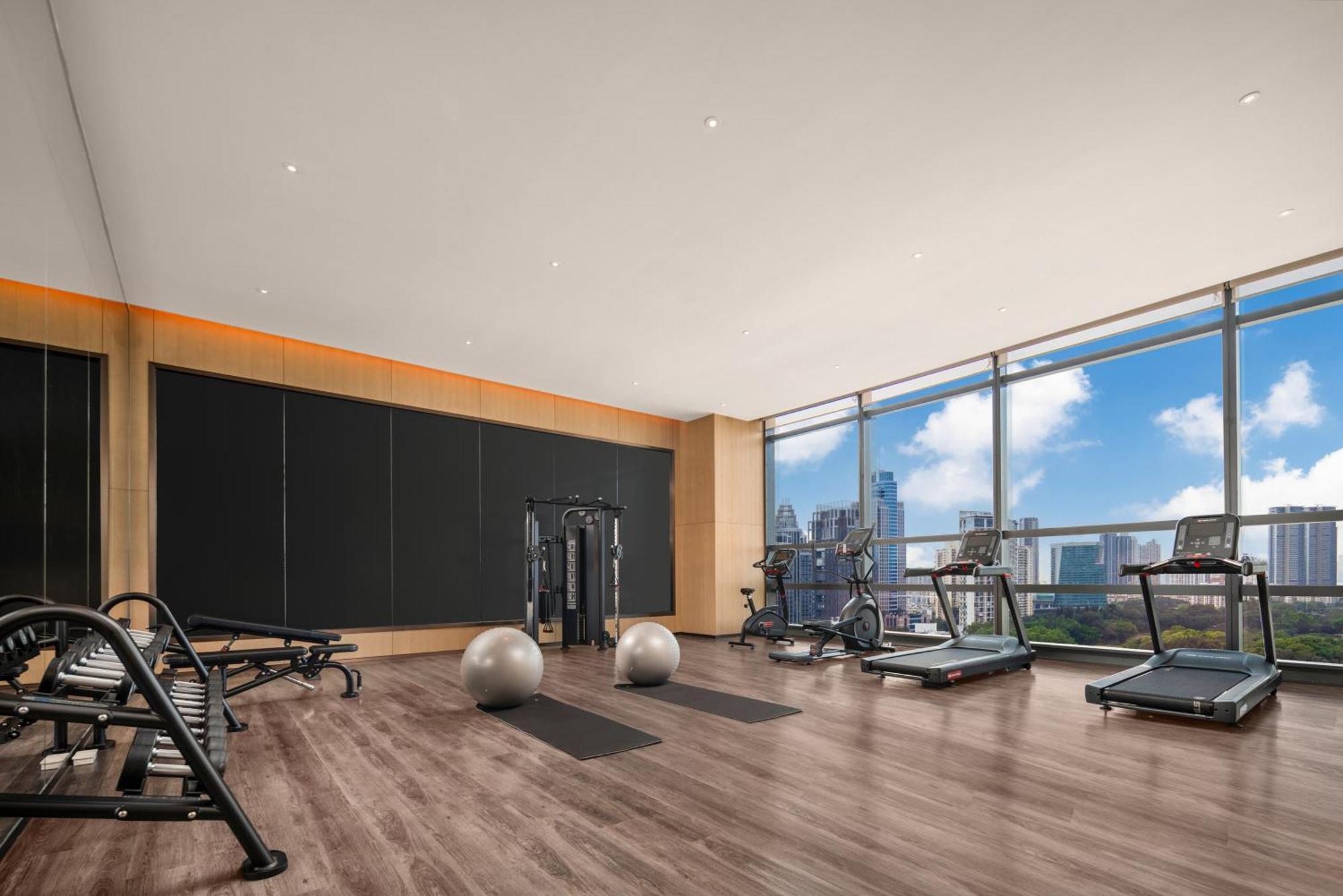 Holiday Inn Express Shenzhen Futian Center By Ihg Exterior photo